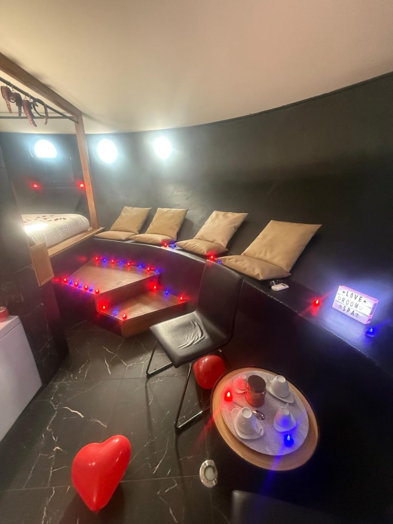 Lit et banquette Love Room